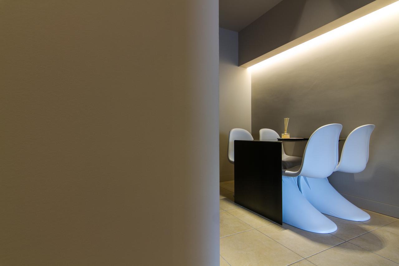 Aba Junior Apartment Veikou Street Атина Екстериор снимка