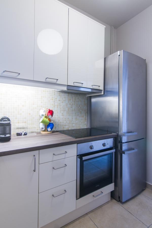 Aba Junior Apartment Veikou Street Атина Екстериор снимка